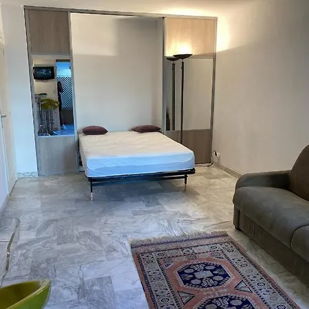 Majestic - Del3535 - Studio Cannes